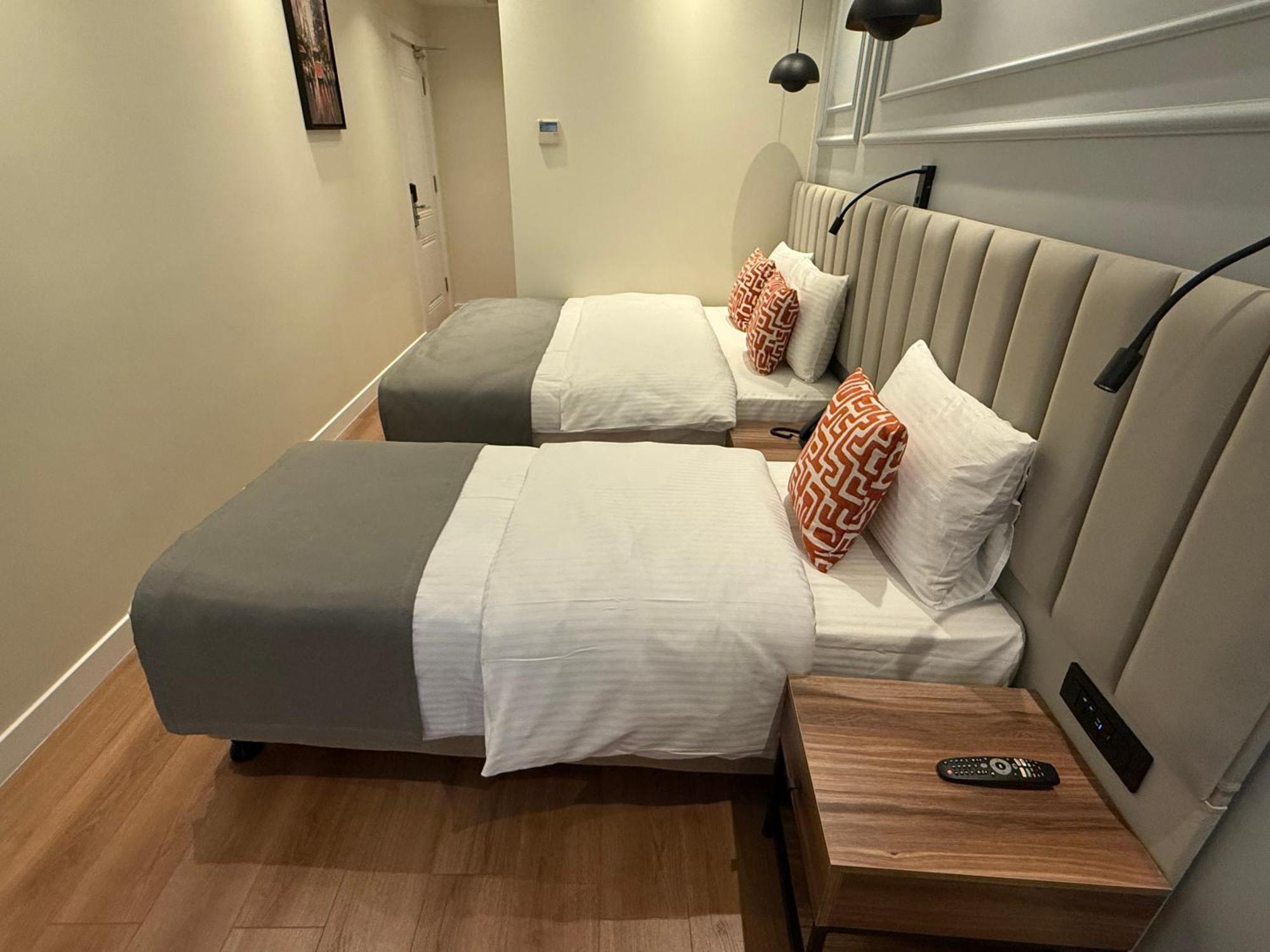 Center Port Karakoey Otel *