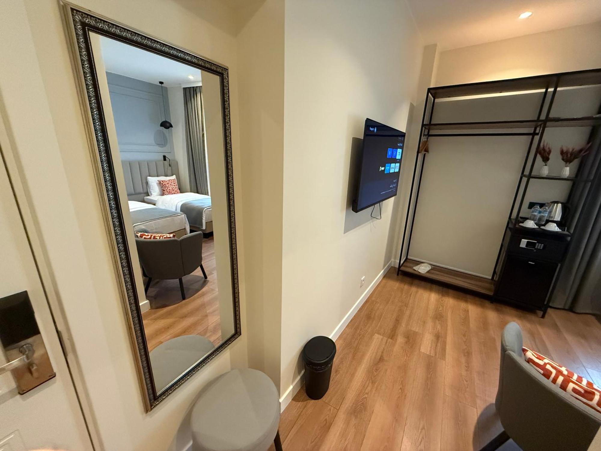 Center Port Karakoey * İstanbul
