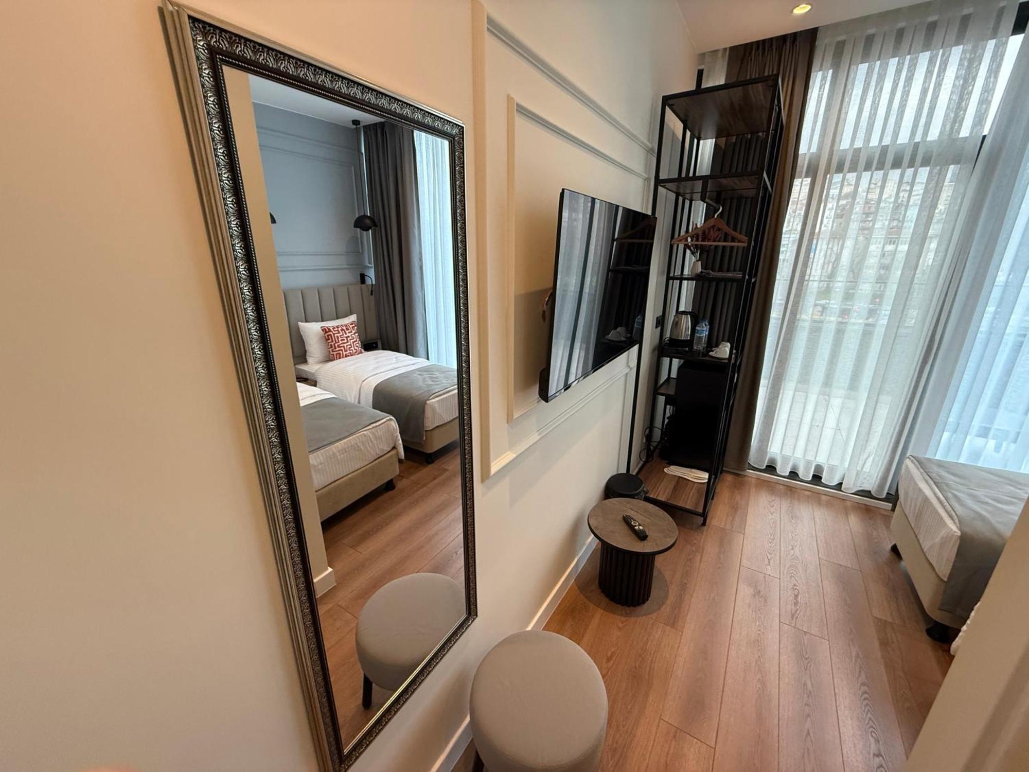 Otel Center Port Karakoey *