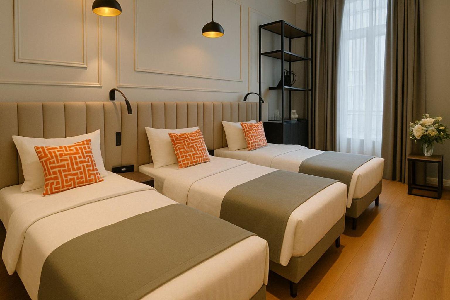 Center Port Karakoey Otel *